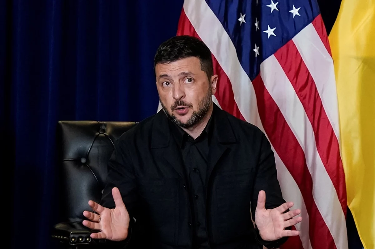 Хочет больше трупов. Дудчак: Зеленский устроил геноцид украинцев ради Запада