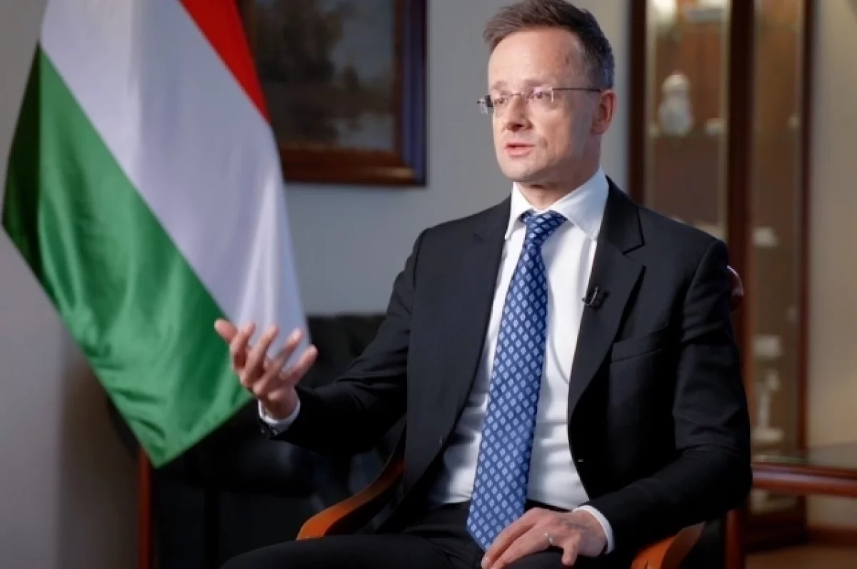 Сийярто: глава МИД Украины разочарован, что Венгрию не удалось втянуть в войну
