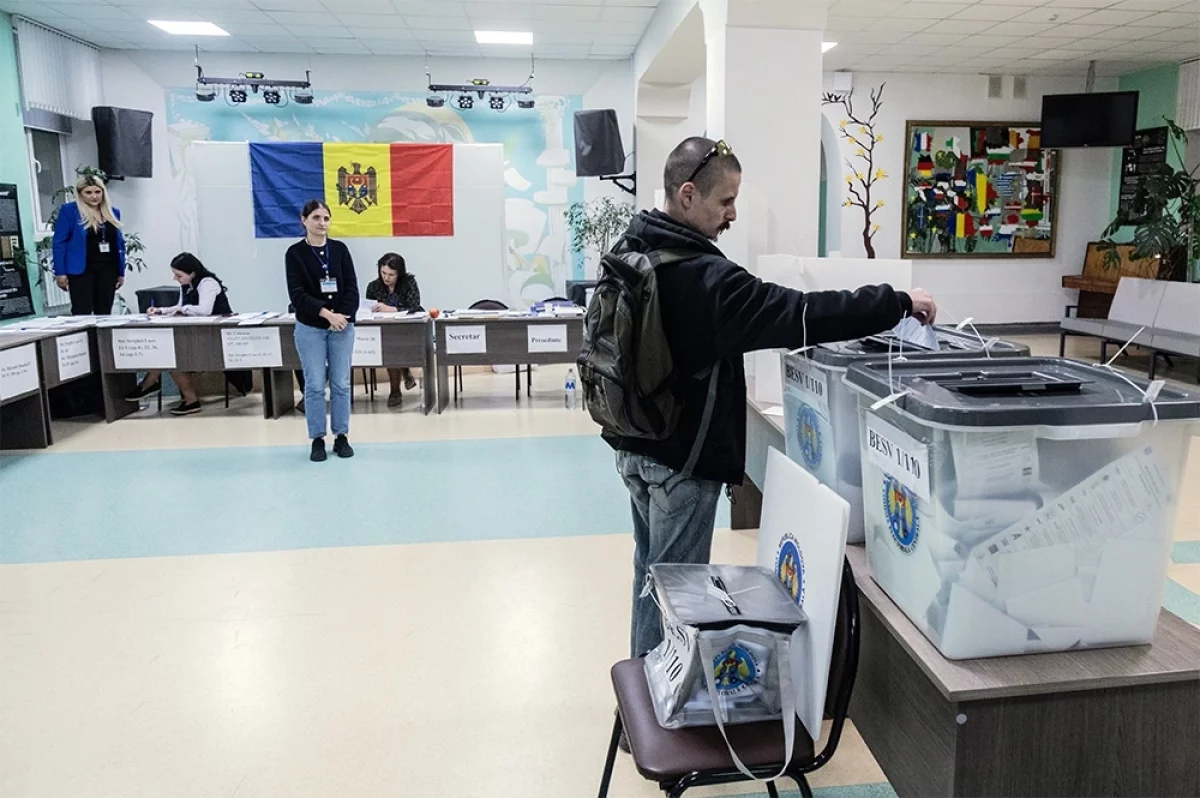 Пакости для России. ЕС может развязать ещё одну в Европе с помощью Санду