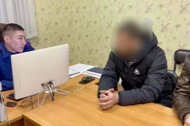 Подозреваемых в убийстве допрашивают