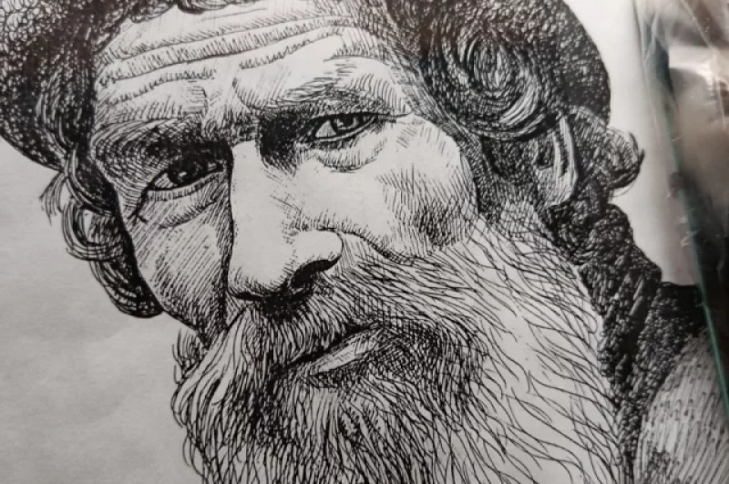 И портрет ее отца.