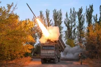 На покровском направлении ВС РФ ведут бои севернее Котлина, в самом Красноармейске наши штурмовики ведут бои за микрорайон Лазурный на юго-востоке города. Также наши части зашли в Мирногорад, который входит в городскую агломерацию.