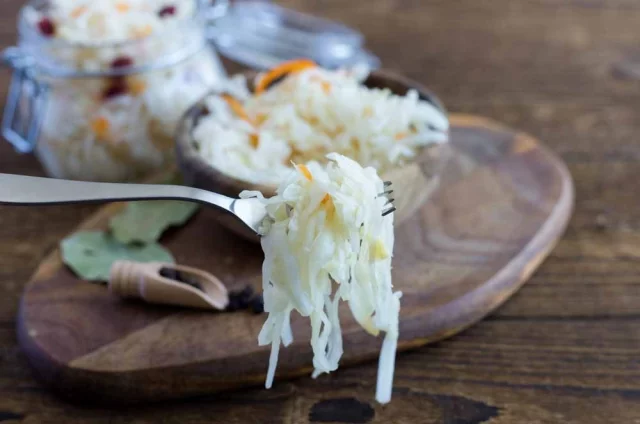 Квашеная капуста — традиционное блюдо. 