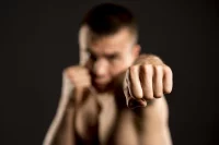 В Орске отправили в колонию тренера, напавшего на полицейского