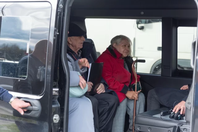 Всю жизнь пенсионеры прожили в Латвии, но ответ в так называемой анкете лояльности власти прибалтийской страны не устроил и их депортировали 