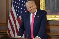 Похоже, на Украине ждут, что, когда Зеленский расскажет о сквере Трампу, тот сразу даст Киеву ракеты.