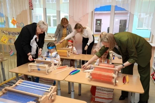 В Усинске начали возрождать давние традиции народных мастеров.