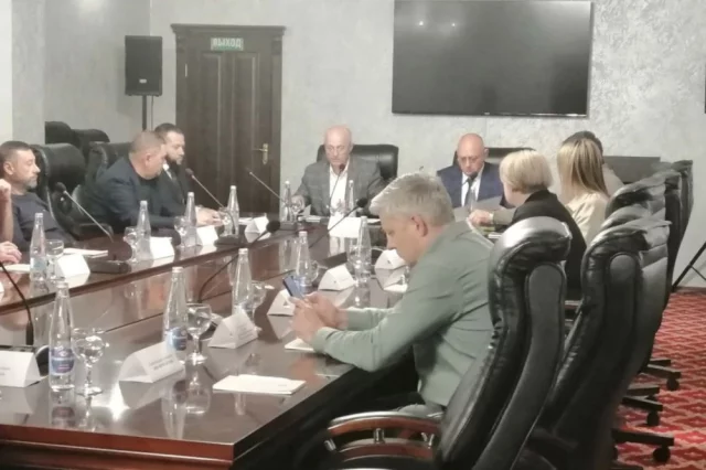 Бизнесмены на круглом столе обсудили ситуацию, связанную с новым обращением заместителя генерального прокурора в Верховный суд РФ.