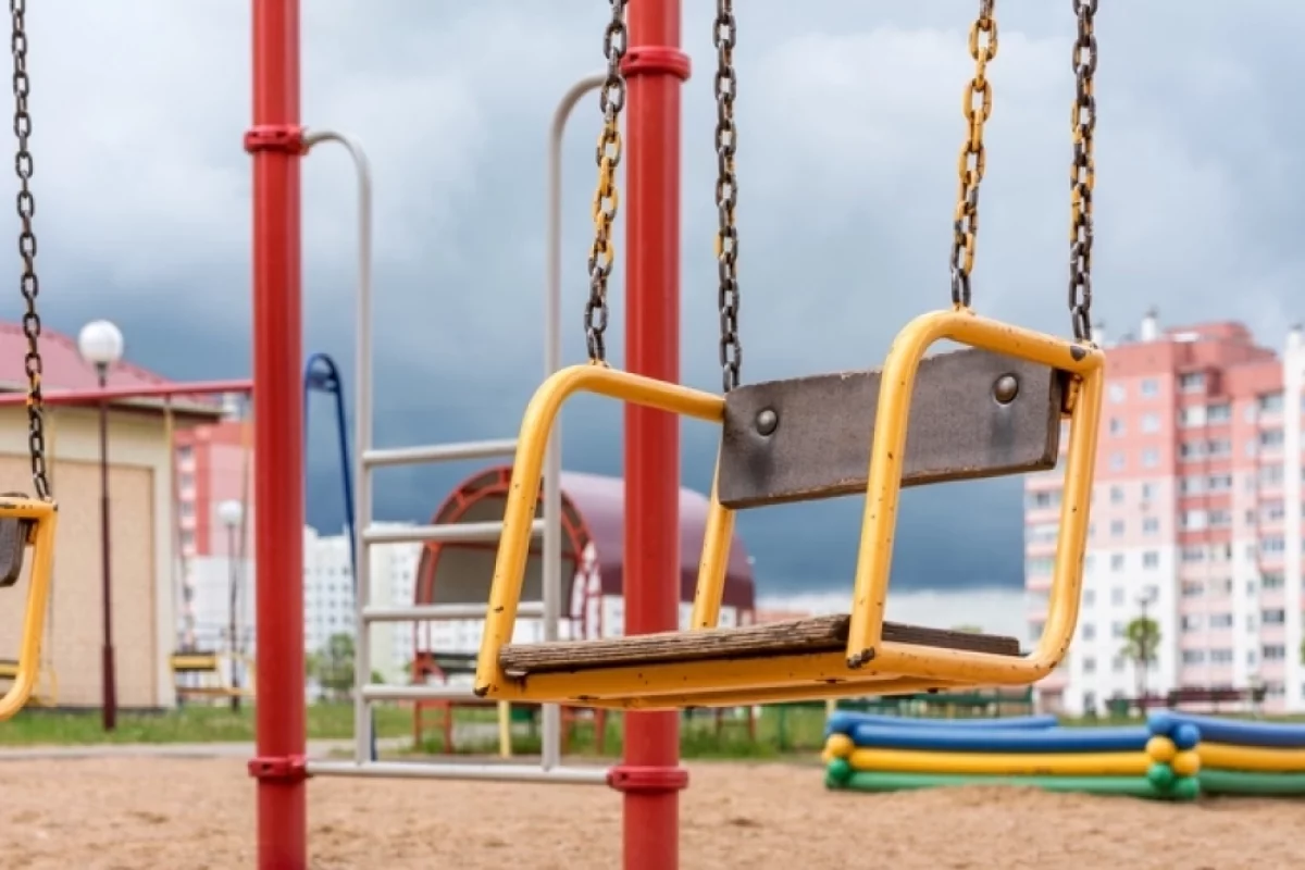 
 Скоро вымрем? Почему в России не рождаются дети    