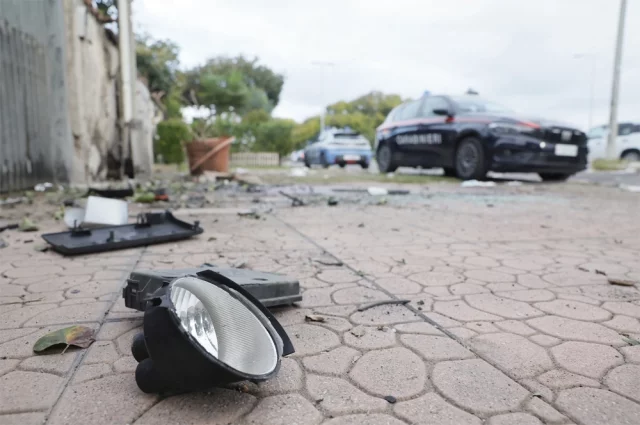 Машина, взлетевшая на воздух, принадлежала итальянскому журналисту Сигфридо Рануччи.