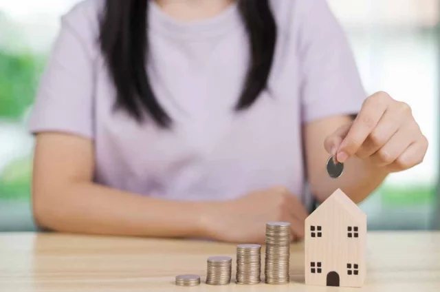 Чтобы понять, стоит ли решаться на кредит, а заодно подкопить на «первоначалку», эксперт предлагает метод «поиграть в ипотеку».