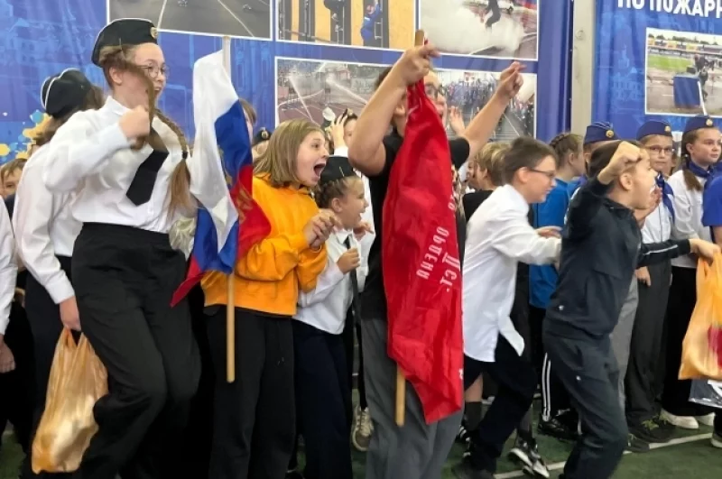 Пятиклассники получили незабываемые эмоции от состязаний. Для них это возможность приблизиться к профессии спасателя МЧС и подумать над своим будущем. Некоторые из ребят начали задумываться о службе в ведомстве.