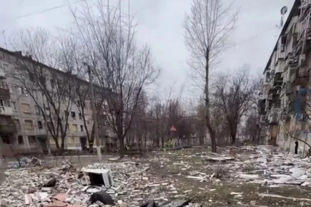 Дело едва ли не доходит до рукопашных схваток.