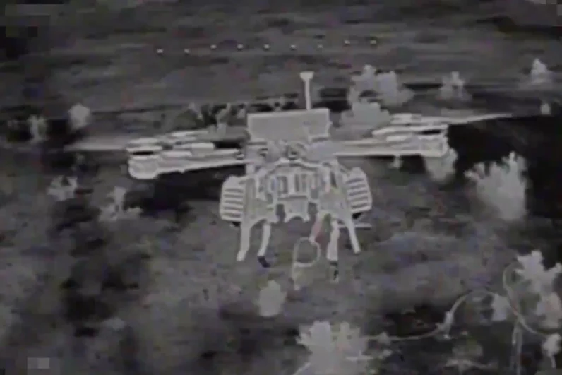 Военнослужащие подразделения БПЛА группировки войск «Днепр» уничтожили в воздушном бою два квадрокоптера типа «Баба-Яга». 