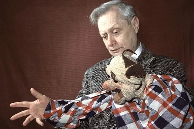 Сергей Образцов привозил необычных кукол из всех стран, в которых бывал.