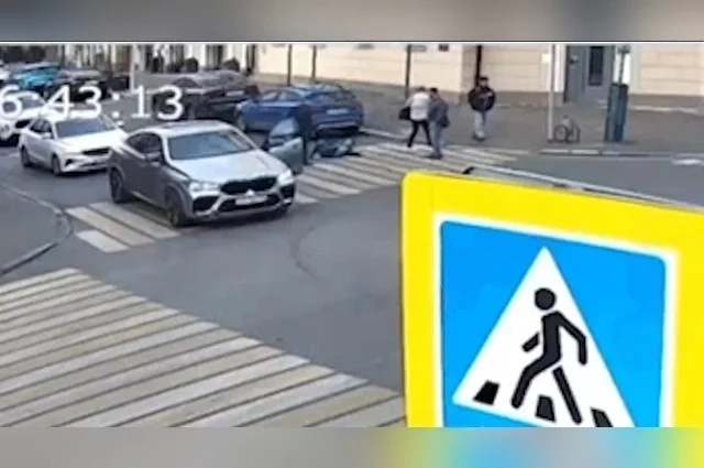 За три года на его машину оформили 1 600 штрафов — водитель нарушал буквально через день. 