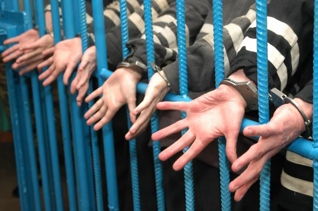 Когда-то вся система охраны правопорядка была заточена на то, что подобные люди на свободе находиться не должны.