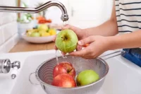 Есть фрукты и овощи следует при каждом приёме пищи