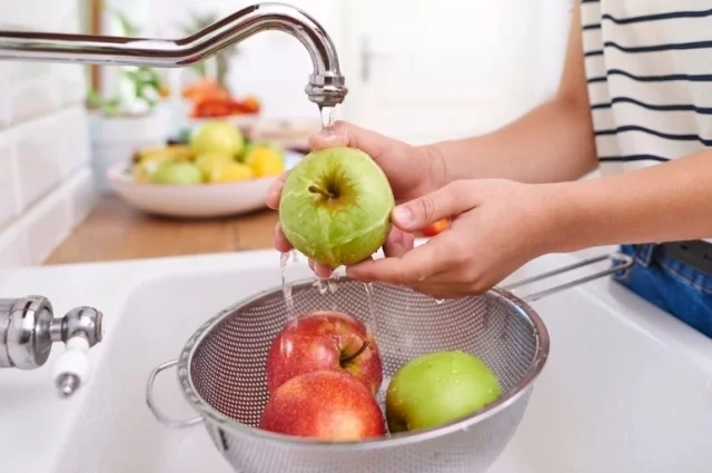 Есть фрукты и овощи следует при каждом приёме пищи