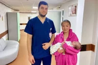 Сегодня Миша готовится вместе с мамой к выписке и возвращению домой — на Ямал. 