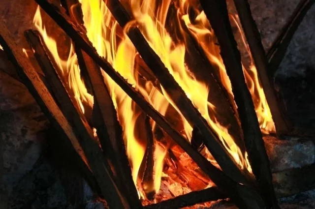 Открытое горение площадью ликвидировали к 00:19.