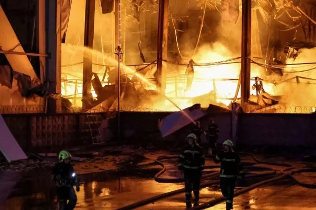 В Киеве зафиксированы попадания «Гераней» в ТЭЦ-4 и ТЭЦ-6. 