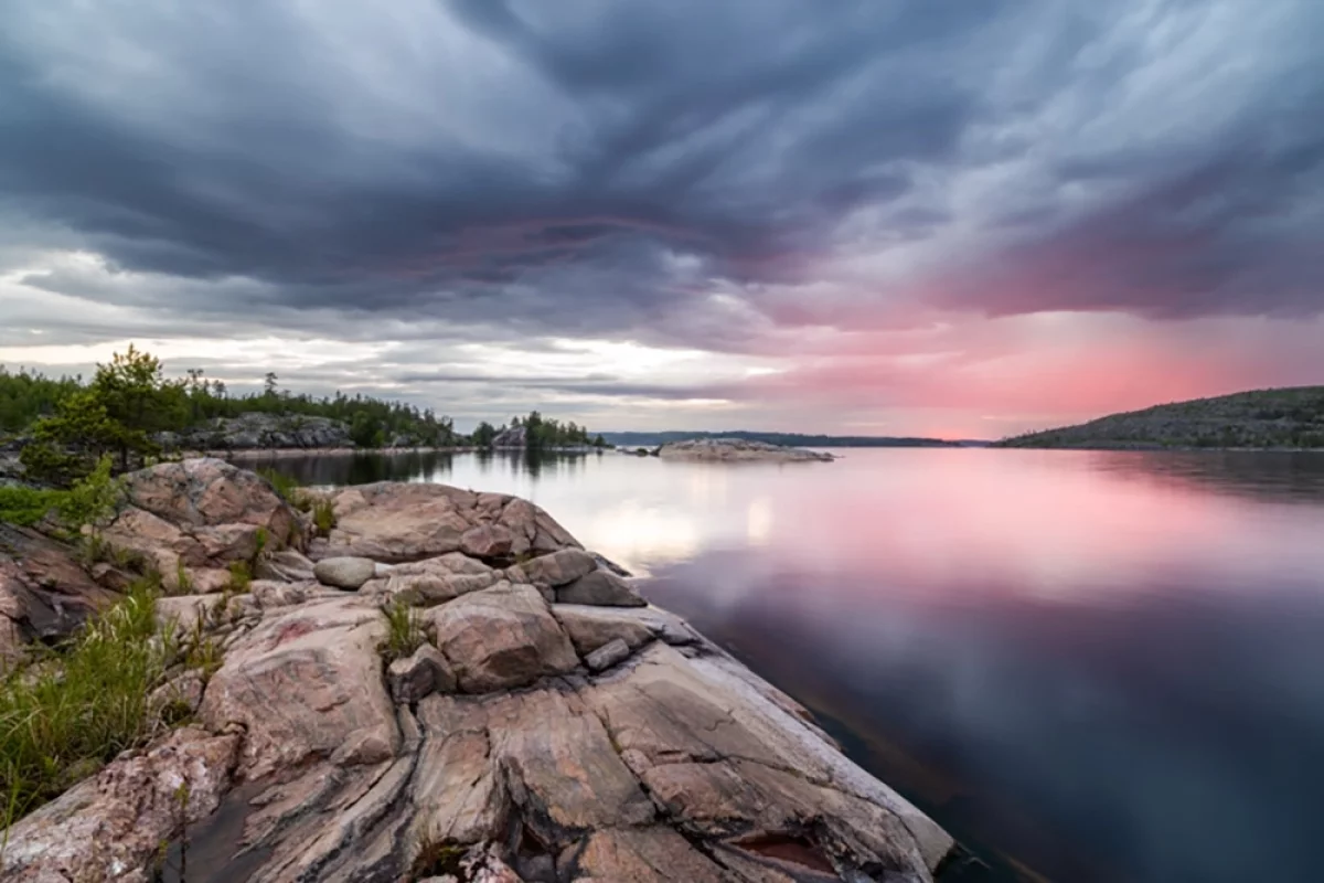 Память, вырезанная льдом. Пейзажи Ладожских шхер в объективе Геннадия Юсина     
 Память, вырезанная льдом. Пейзажи Ладожских шхер в объективе Геннадия Юсина