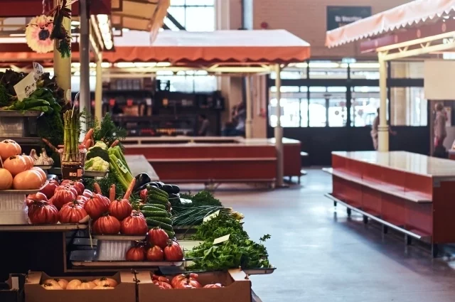 Предлагается увеличить административные штрафы за несанкционированную торговлю