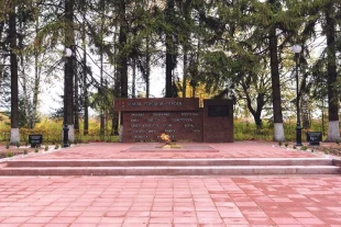 В ходе реконструкции восстановлена центральная композиция мемориала «Большой Дуб».