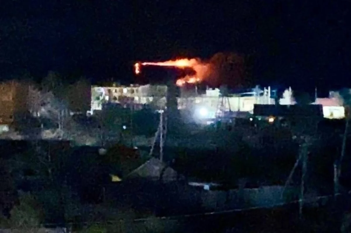 В 20 километрах от Магадана загорелся остров Недоразумения