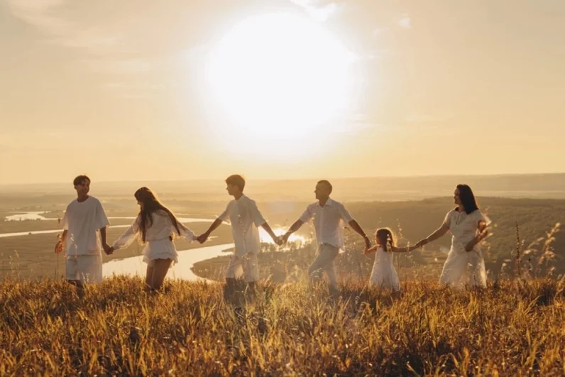 Семья Бикановых. Татарстан, Казань. «Теплый свет большой семьи».