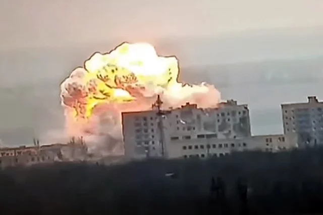 Россия начала устанавливать на авиационные боеприпасы типа ФАБ универсальные модули планирования и коррекции, но и твердотопливные реактивные двигатели.