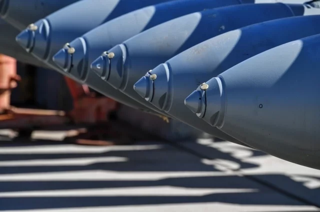 Самые массированные атаки происходят на рассвете, чтобы противник не успел сообразить, а цели уже поражены.