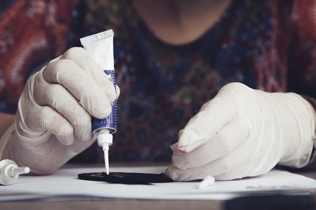 Кто бы знал? Названы пять вещей, которые нельзя клеить суперклеем
Кто бы знал? Названы пять вещей, которые нельзя клеить суперклеем