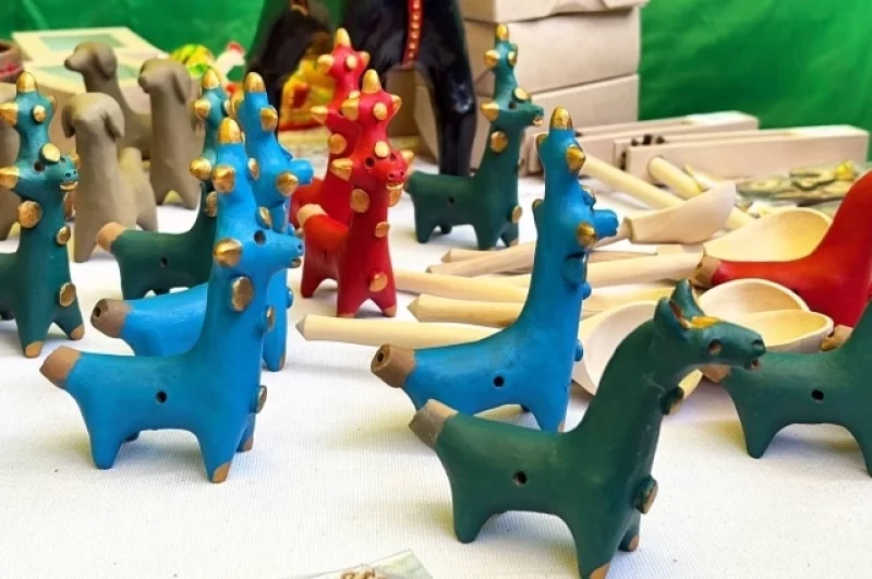 Пензенцы смогли увидеть, как создаётся абашевская игрушка.