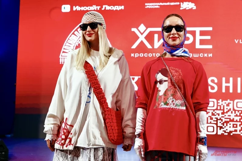 Среди представленных на показе коллекций были даже модели, полностью созданные искусственным интеллектом.