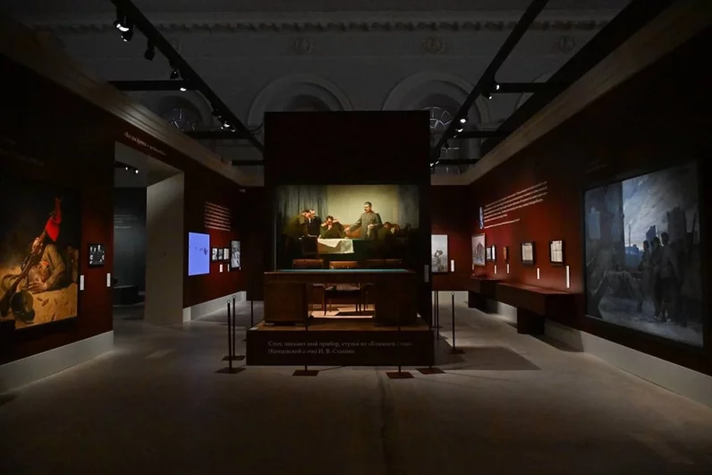 Некоторые экспонаты привезены из Белоруссии.