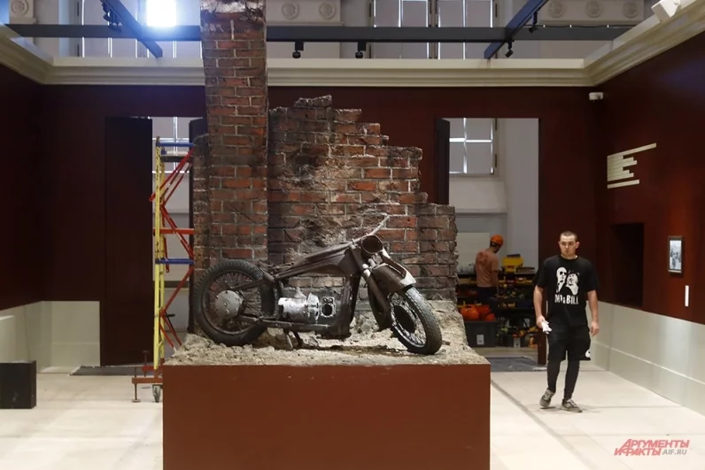 Выставка продлится до 8 декабря, вход для всех зрителей бесплатный.