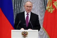 Владимир Путин на церемонии награждения разработчиков крылатой ракеты «Буревестник» и беспилотного подводного аппарата «Посейдон».