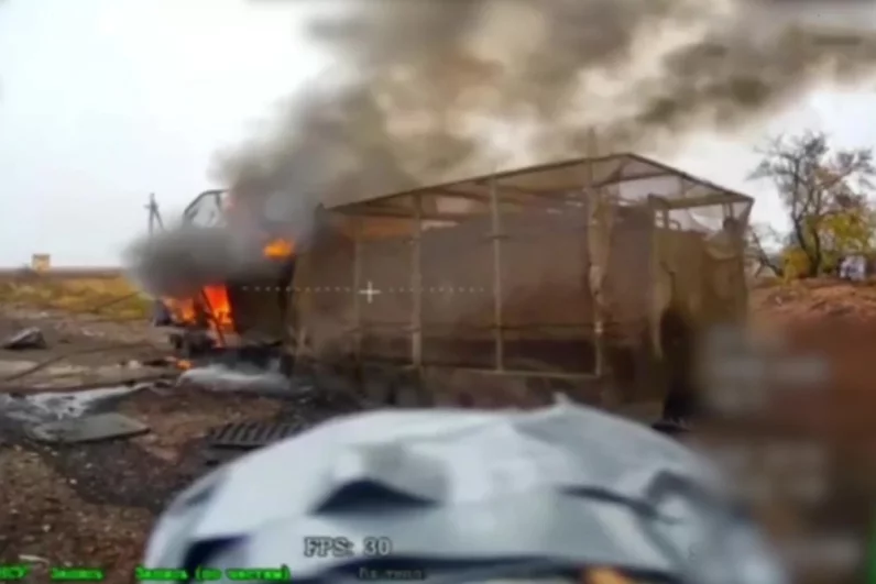 Унищожаване на шведския бронетранспортьор „Викинг“.