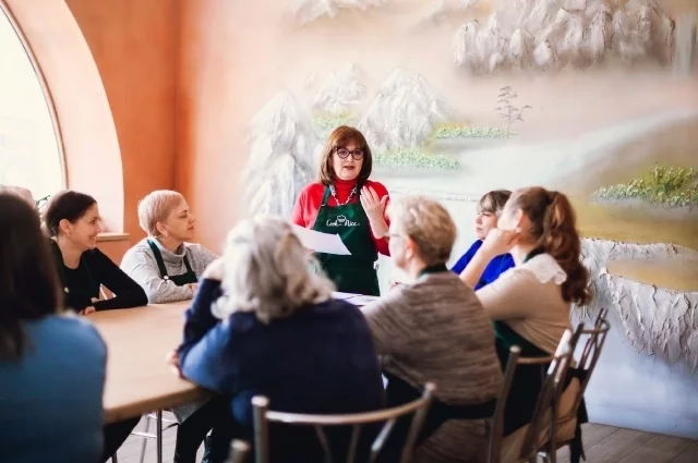 На фото вместе с Татьяной — мамы детей с тяжёлыми неизлечимыми заболеваниями.