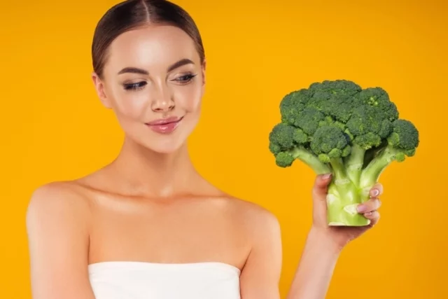 Связь между пищей и состоянием кожи — научно доказанный факт. 