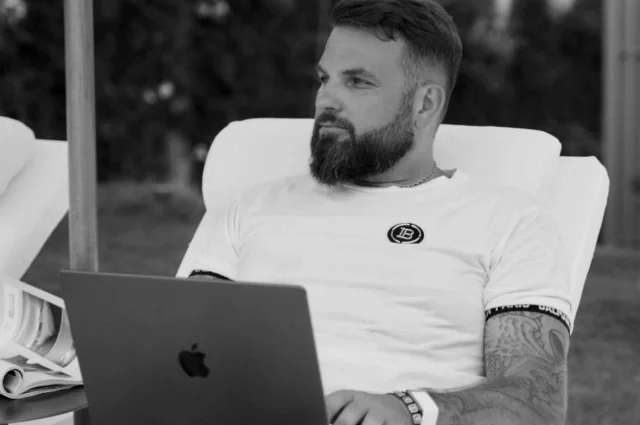 Роман Новак. 