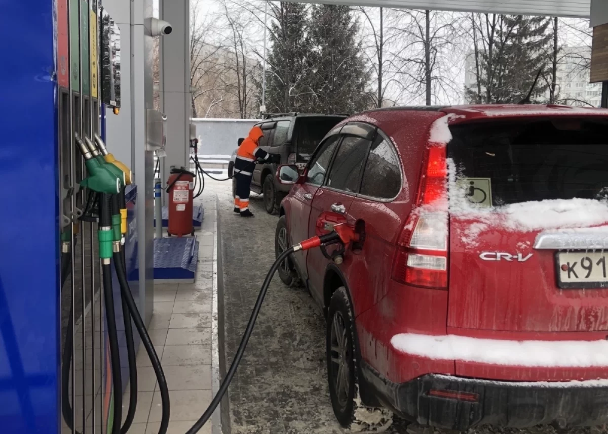 Сергей Лацких комментирует ситуацию на рынке топлива в Новосибирске