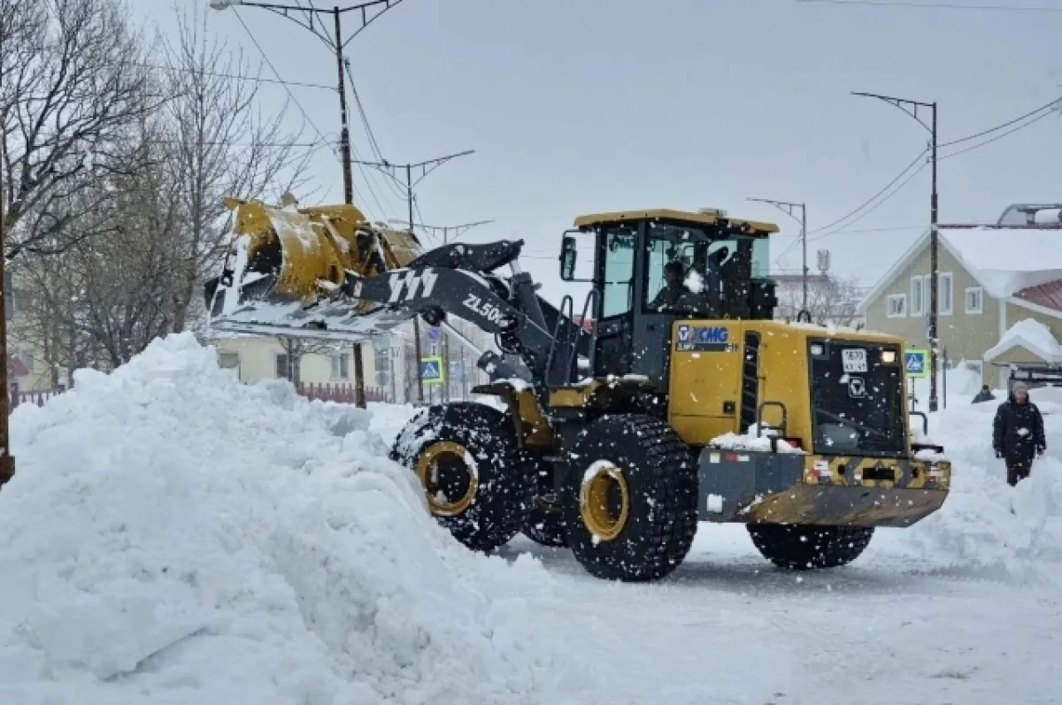 Андрей Травников: усиление работы по содержанию дорог и тротуаров зимой Губернатор Андрей Травников поручает усилить зимнее содержание дорог и тротуаров в Новосибирской области