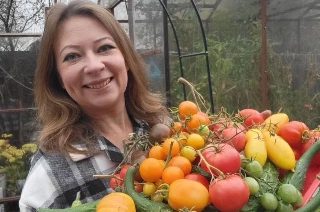 Садовод с 30-летним стажем, автор бестселлера «Не просто огород», преподаватель курса садоводства Светлана Самойлова.