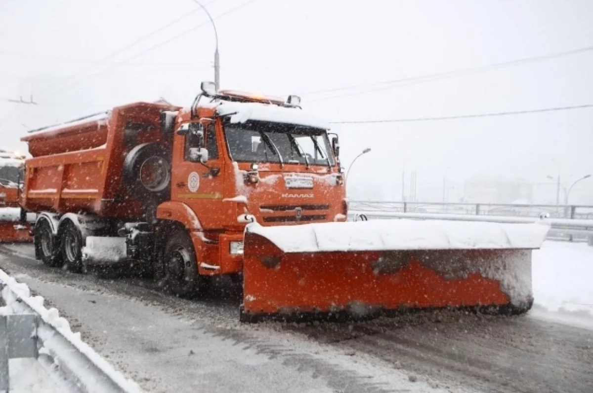 Мэр Новосибирска Максим Кудрявцев контролирует ликвидацию гололеда