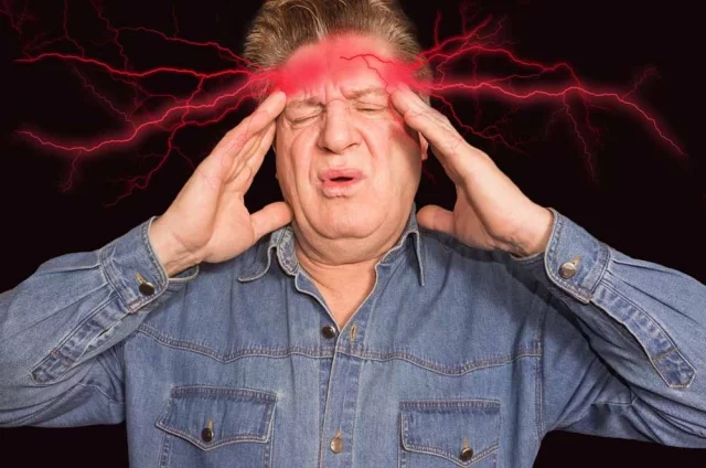 Бури уровня G3-G4 (сильные и очень сильные) разразятся на Земле ночью или рано утром.