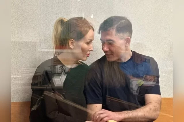 Бывший начальник отдела прокуратуры Татарстана Алий Купов предстал перед судом по обвинению во взяточничестве и превышении полномочий.