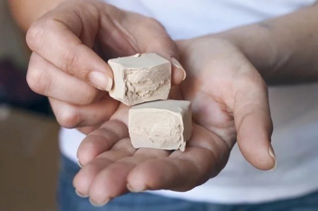 Если магазины будут ставить цены за килограмм, то покупателей удивит стоимость дрожжей.